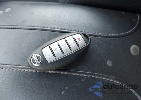 2018 Nissan Rogue Sv z USA, uszkodzony, nr VIN 5N1AT2MV4JC785616